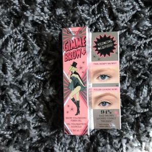 BRAND NEW Benefit gimme brow 1